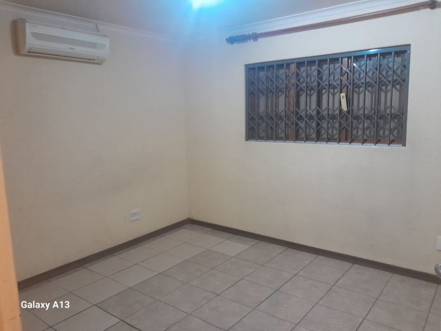 3 Bedroom Property for Sale in Tlhabane West North West